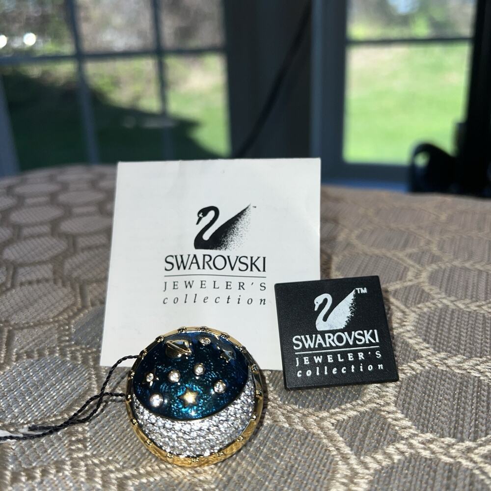 Vintage Swarovski Circle Brooch Sun Moon Stars Enamel Celestial Pin Signed Swan - Picture 3 of 8